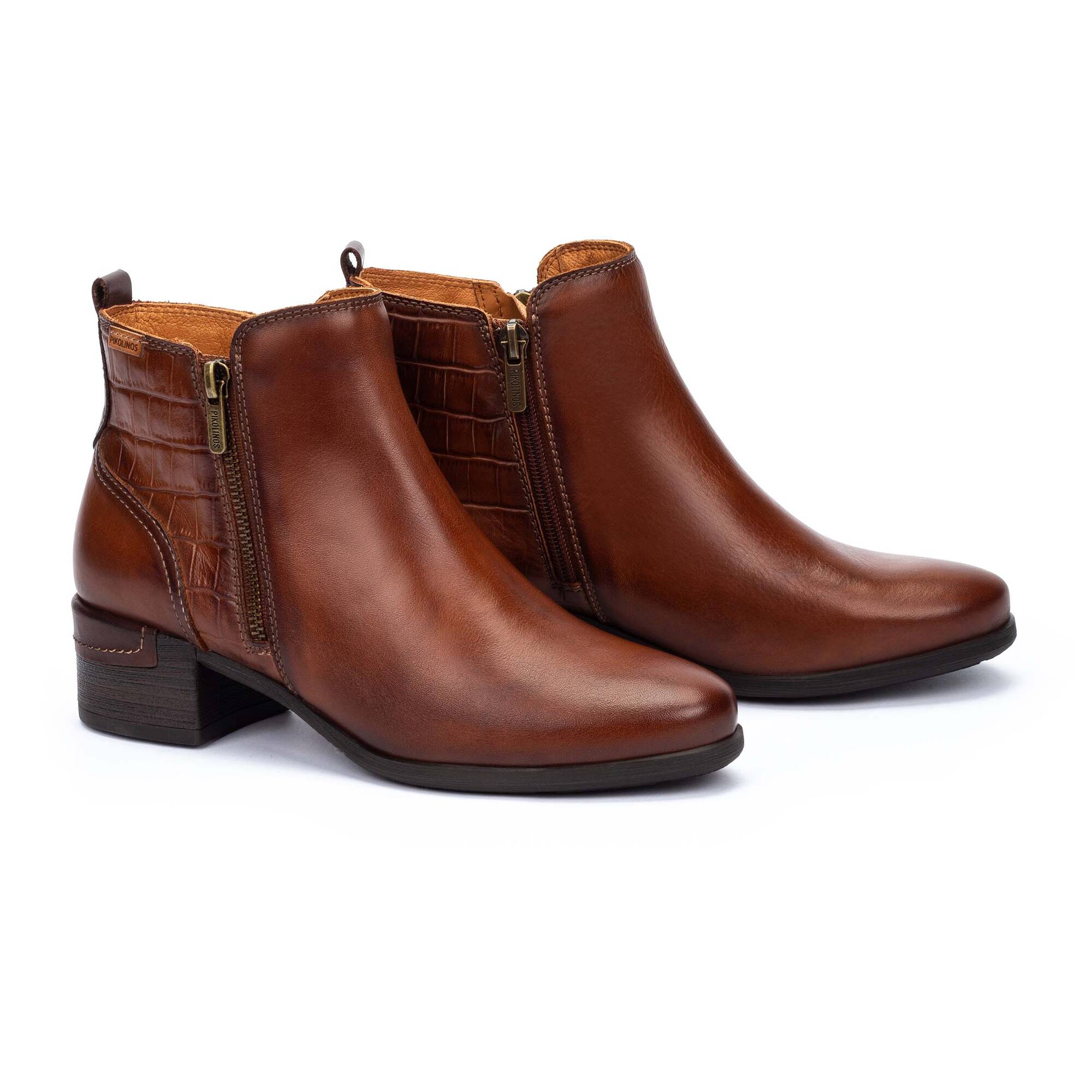 Botte cheville à talon Málaga avec fermeture éclair pour femme.
