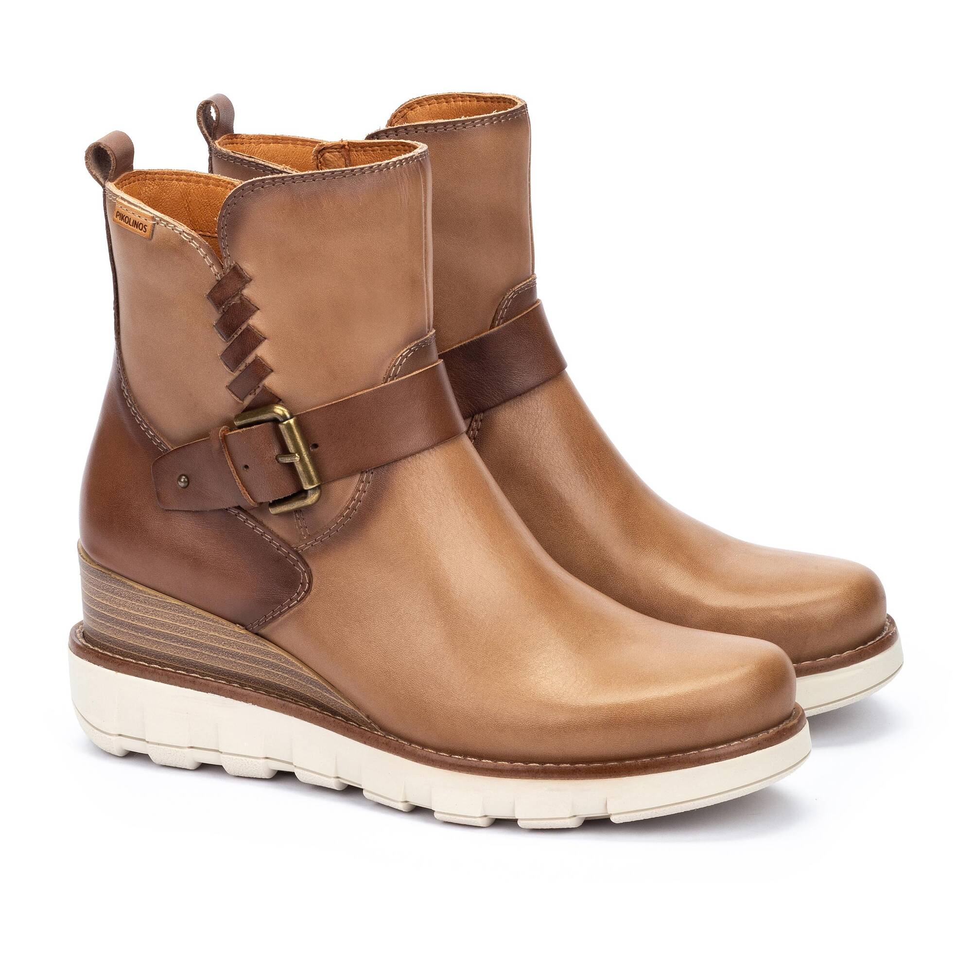 Bottes cheville à talon léger pour femme de SANLUCAR.